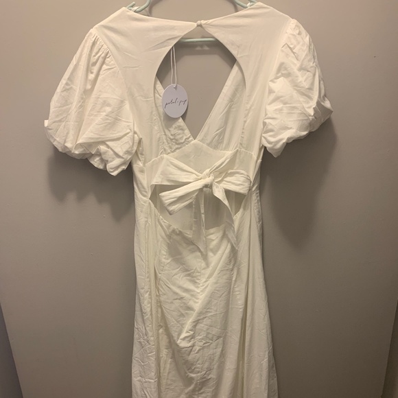 White Dress- Petal and Pup - Picture 2 of 3